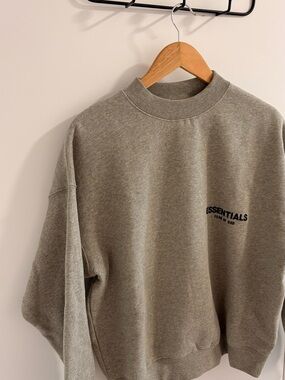 Fear of God Essentials Men's/Unisex Gray Crewneck Sweatshirt